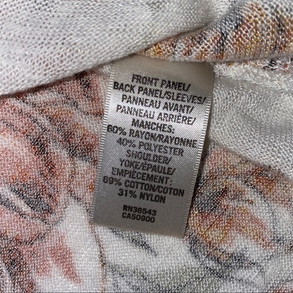 Van Heusen Floral blouse Size Medium - Picture 6 of 8